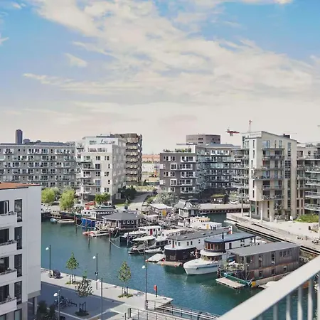 Luxury - Harbour View Апартаменты